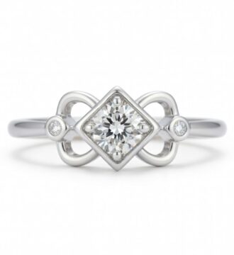 ELEGENT SILVER RING
