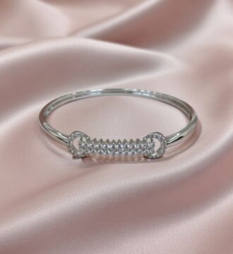 Elegent Silver Bracelet