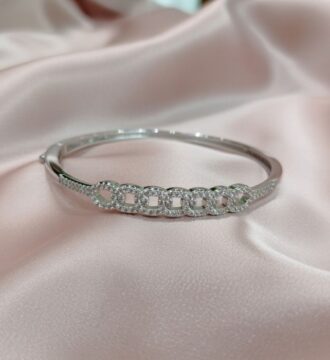 Elegent Silver Bracelet