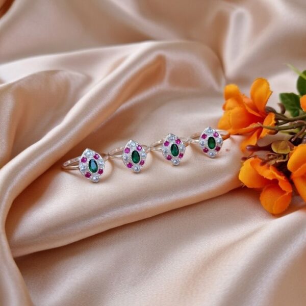 Silver bichiya for womens 8 Silver bichiya for womens 8