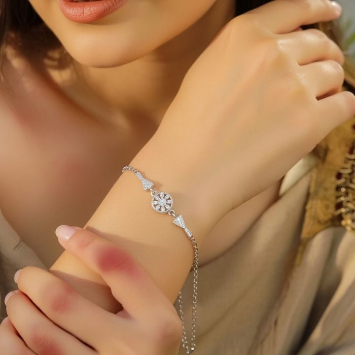 Silver bracelet for latest desigen 18