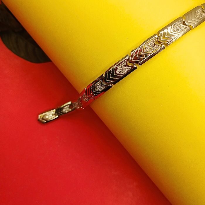 Silver bracelet for latest desigen 7