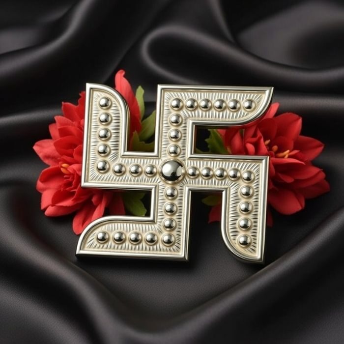 Silver jewellery gifted item 12