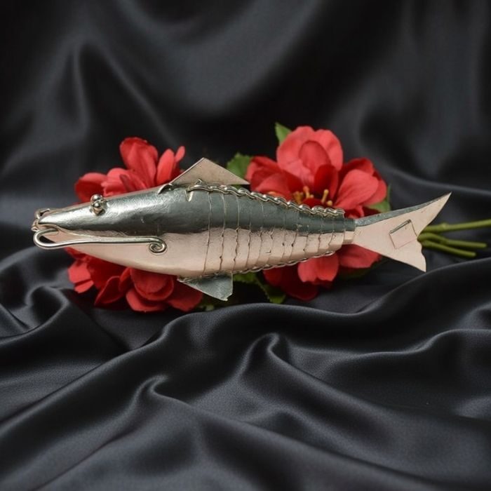 Silver jewellery gifted item 14