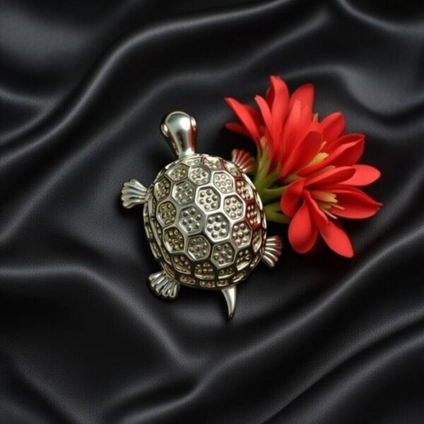 Silver jewellery gifted item 8 Silver jewellery gifted item 8