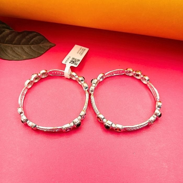 Silver kada bracelet for elegent desigen 1