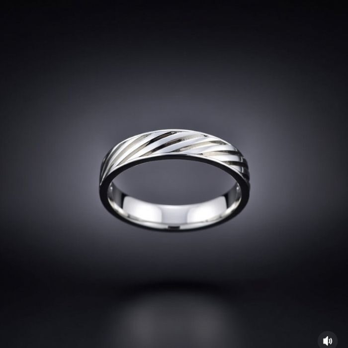 Sterling silver ring 8