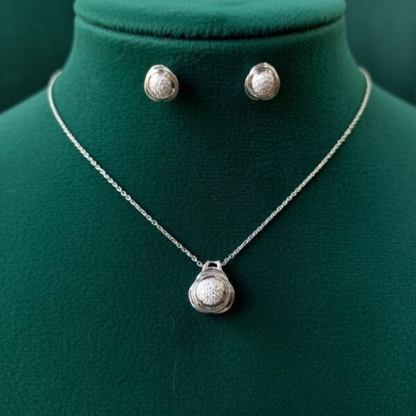 Chain pendant set 1 Chain pendant set 1