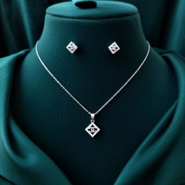 Chain pendant set 5