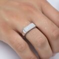 Ring hand 10