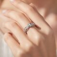 Ring hand 2