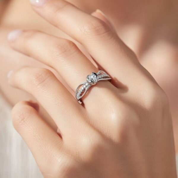 Ring hand 2
