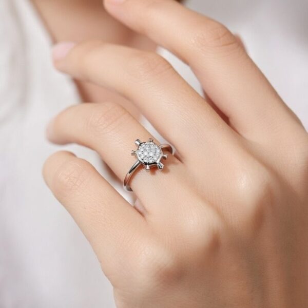 Ring hand 5 Ring hand 5