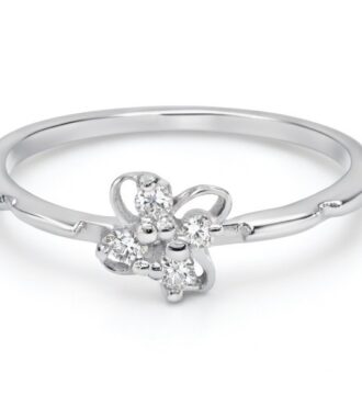 Delicate Floral Center Silver Ring with Sparkling Stones