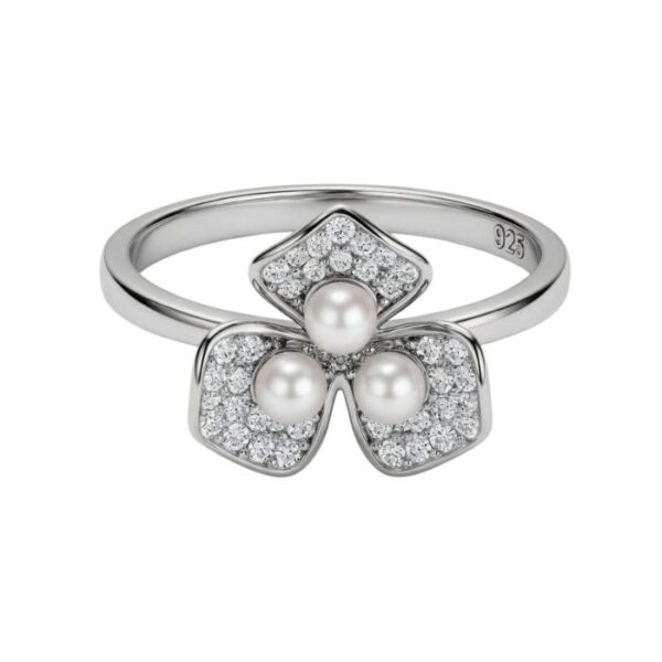 PEARL JEWELLERY SET (7) PEARL JEWELLERY SET (7)