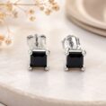 BLACK EARRING (5)